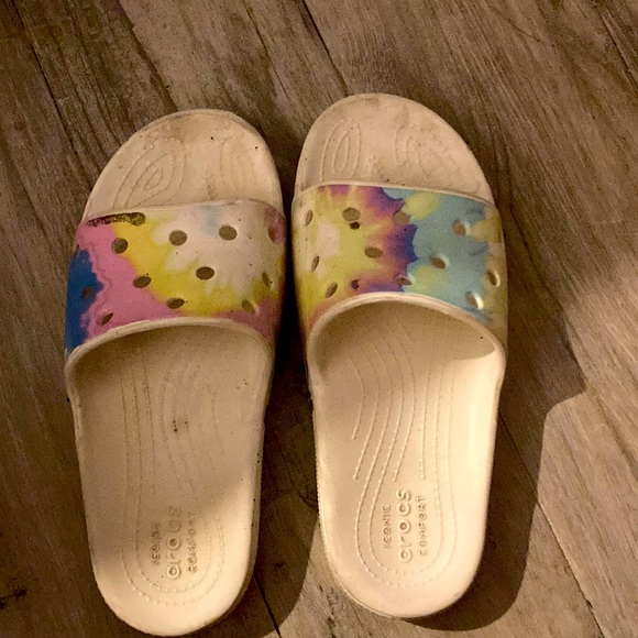 Tie-dye white crocs sandals - Picture 1 of 3